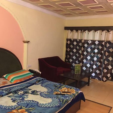 Hotel Bombay Palace Далхаузи Экстерьер фото