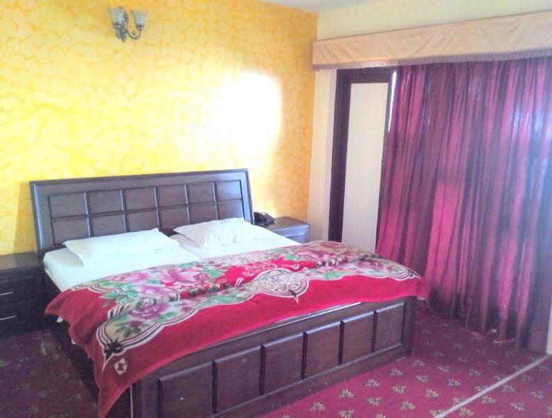Hotel Bombay Palace Далхаузи Экстерьер фото