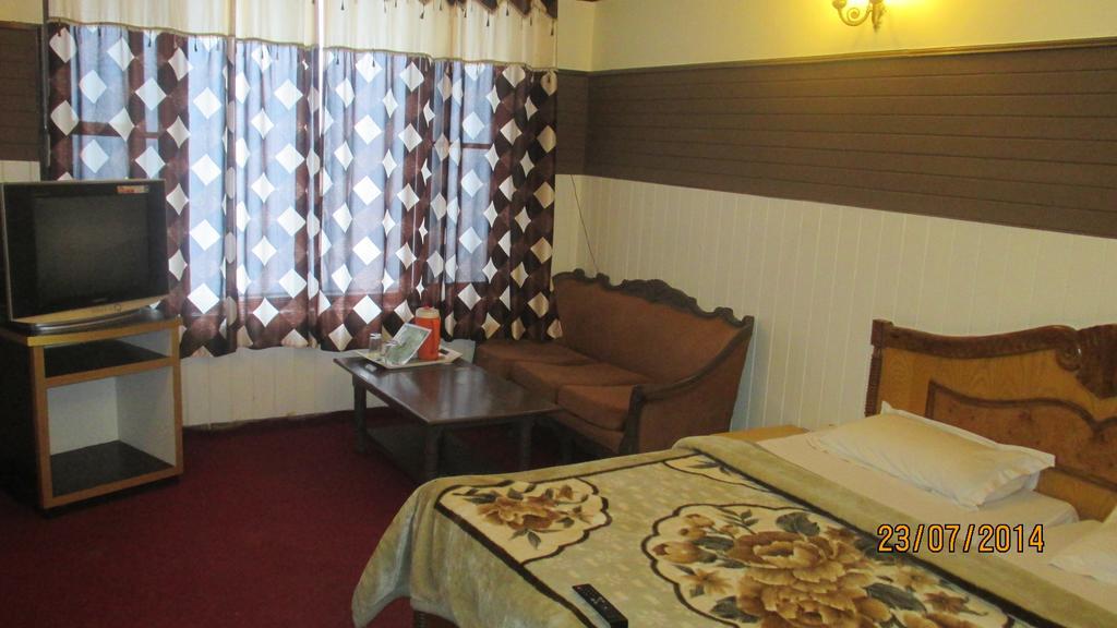 Hotel Bombay Palace Далхаузи Номер фото